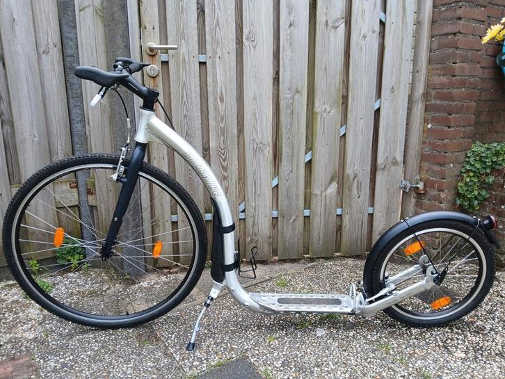 Kickbike sport max silver, step voor volwassenen., Fietsen en Brommers, Steps, Zo goed als nieuw, Kickbike, Ophalen