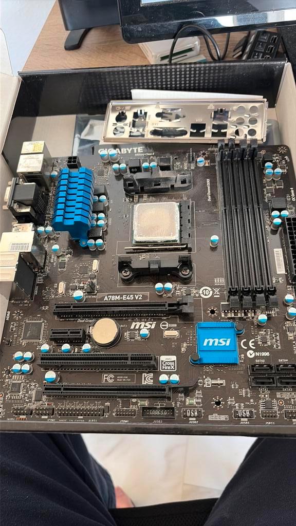 MSI A78M-E45 V2 gaming moederbord, Computers en Software, Moederborden, Zo goed als nieuw, DDR3, Ophalen of Verzenden