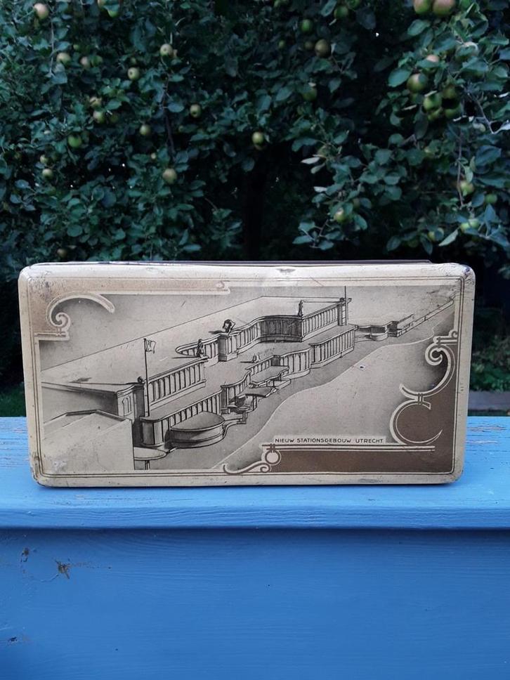 Blik van het station van Utrecht  uit 1939. SIGARENBLIK., Verzamelen, Blikken, Gebruikt, Overige, Ophalen of Verzenden