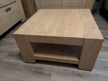 Salontafel beschikbaar voor biedingen