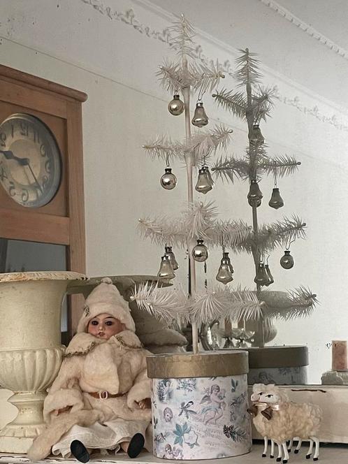 Feathertree / candycontainer met oude ornamenten, Antiek en Kunst, Curiosa en Brocante, Ophalen of Verzenden