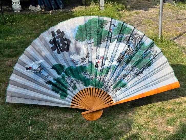 Grote decoratie waaier | Oosters thema, Huis en Inrichting, Woonaccessoires | Wanddecoraties, Zo goed als nieuw, Ophalen