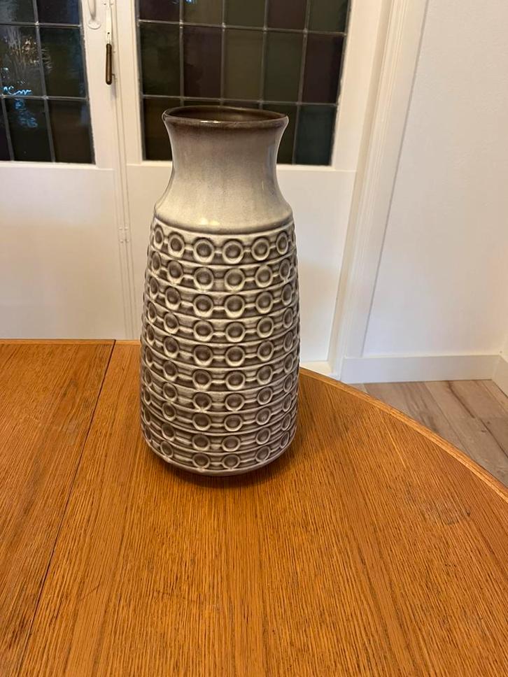 Vintage Witte/grijze vaas keramiek West Germany Jasba, Huis en Inrichting, Woonaccessoires | Vazen, Gebruikt, Wit, Minder dan 50 cm