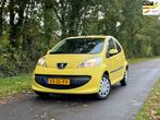 Peugeot 107 1.0-12V XS | ''141.000 KM'' + 5-drs Nu € 999,-, Auto's, Peugeot, Voorwielaandrijving, Stof, Zwart, Overige kleuren