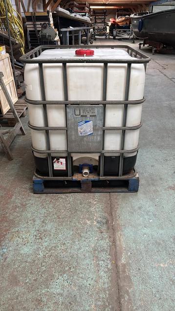 IBC Vat - 1000 Liter beschikbaar voor biedingen