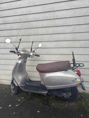 Riva Scooter - Motorisch Goed, Valschade beschikbaar voor biedingen