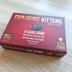 Exploding Kittens (EN), Hobby en Vrije tijd, Gezelschapsspellen | Kaartspellen, Ophalen of Verzenden, Zo goed als nieuw, Exploding Kittens