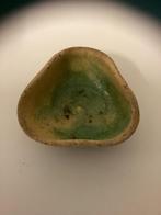 Retro, vintage berkenbast cactuspotje, 3 hoekig ronde vorm, Ophalen of Verzenden, Huis en Inrichting