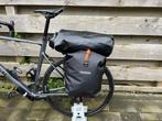 Te huur - racefiets bagagedrager met tassenset fietstassen, Fietsen en Brommers, Fietsaccessoires | Bagagedragers, Ophalen of Verzenden