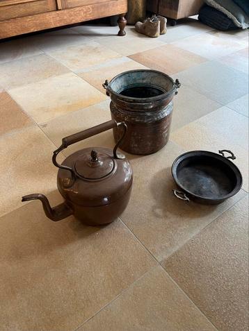 Prachtige antieke koperen set – authentiek en decoratief beschikbaar voor biedingen
