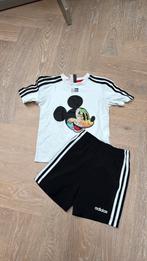 Adidas gym set maat 116 mickey mouse, Ophalen of Verzenden, Zo goed als nieuw, Jongen