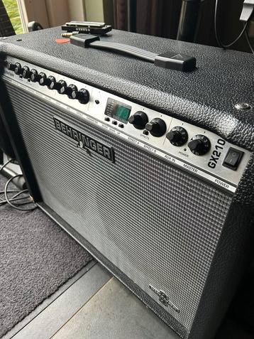 Behringer Ultratwin gitaarversterker beschikbaar voor biedingen