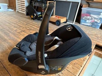 Maxi Cosi Pebble beschikbaar voor biedingen