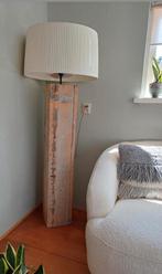 Steigerhouten Staande lamp, Huis en Inrichting, Lampen | Vloerlampen, Ophalen of Verzenden, Gebruikt