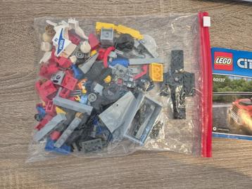 LEGO City Politie Sleeptruck Probleem – 60137 – compleet beschikbaar voor biedingen