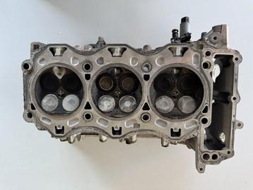 9A1.104.112.8R cilinderkop met kleppen  beschikbaar voor biedingen