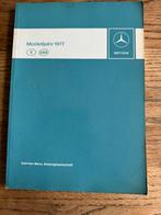 Mercedes werkplaats boek veranderingen 220- 450slc+usa uitv, Ophalen of Verzenden