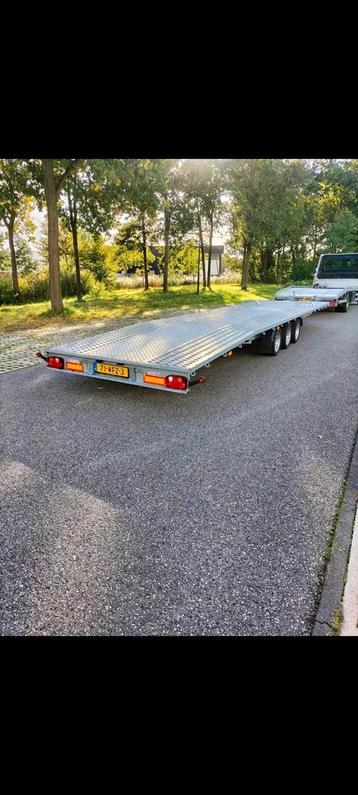 Dubbel autotransporter te huur/ autoambulance / Aanhanger  beschikbaar voor biedingen
