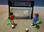 70245 Playmobil Voetbalmuur + 70157 Voetballer, Ophalen of Verzenden, Zo goed als nieuw, Los playmobil