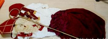 Compleet Sinterklaas Pak beschikbaar voor biedingen