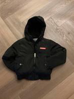 Zwarte gevoerde jas met capuchon merk Laizzed maat 128, Kinderen en Baby's, Kinderkleding | Maat 128, Gebruikt, Jongen of Meisje