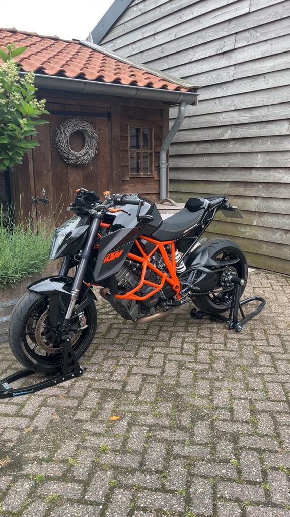 KTM 1290 SUPERDUKE R 2015, Motoren, Motoren | KTM, Particulier, Naked bike, meer dan 35 kW, 2 cilinders, Motorrijbewijs A, ABS