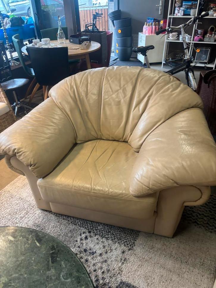 Crème leren hoekbank met stoel, Huis en Inrichting, Fauteuils, Gebruikt, Leer, 125 cm of meer, 75 tot 100 cm, Ophalen