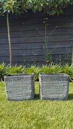 Twee zwart/grijze bloempotten/plantenbakken voor vensterbank, Tuin en Terras, Ophalen, Overige materialen, Gebruikt, Binnen