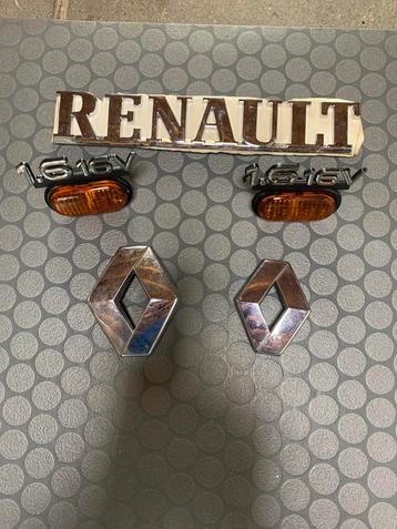 Te koop Renault logo’s beschikbaar voor biedingen