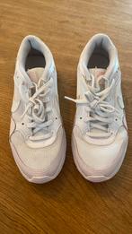Gymschoenen Nike maat 36, Ophalen of Verzenden, Zo goed als nieuw, Nike, Jongen of Meisje