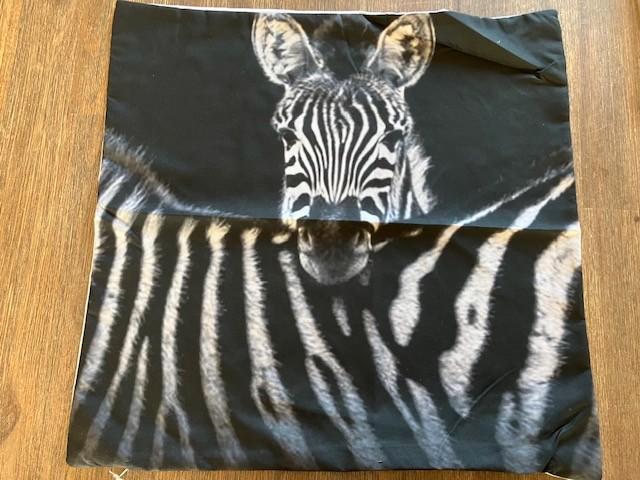 Kussenhoes Zebra, Huis en Inrichting, Woonaccessoires | Kussens, Nieuw, Zwart, Vierkant, Ophalen of Verzenden