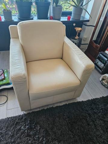 Lederen  Fauteuil  beschikbaar voor biedingen