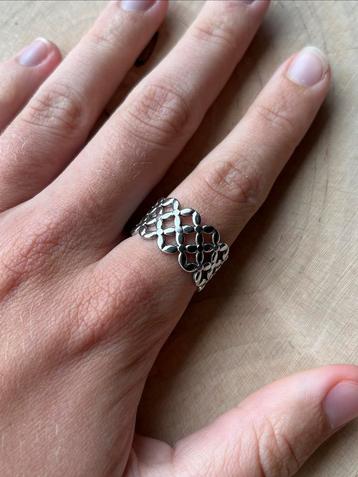 Bloemen Ring RVS - Maat 18,5 beschikbaar voor biedingen