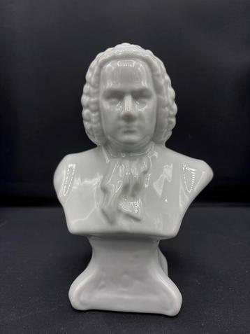 Witte Porseleinen Buste Bach. Hoogte 17 cm. beschikbaar voor biedingen