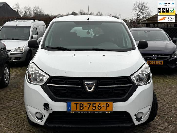 Dacia Lodgy 1.2 TCe Ambiance 7p.|Defect|Export, Auto diversen, Schadeauto's, Dacia, Handgeschakeld, Benzine, MPV, Wit