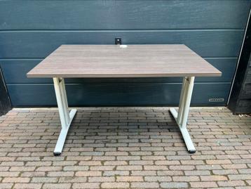 Bureau (kantoor) 5x. Verstelbaar. 