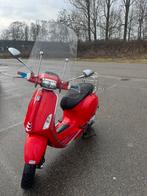 Vespa sprint 2018, Fietsen en Brommers, Scooters | Vespa, Ophalen, Overige modellen, Zo goed als nieuw, Benzine