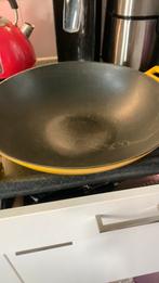 Gietijzeren wok pan, Huis en Inrichting, Keuken | Potten en Pannen, Ophalen of Verzenden, Zo goed als nieuw