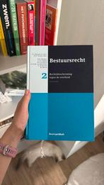 2 rechtsbescherming tegen de overheid, Ophalen of Verzenden, Zo goed als nieuw