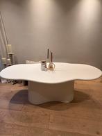 Beton Cire Japandi Eettafel - Organische Vorm, 100 tot 150 cm, 200 cm of meer, Ophalen of Verzenden, Zo goed als nieuw