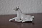 Miniatuur Paard Paardje Porselein 4,5 cm, Antiek en Kunst, Ophalen of Verzenden