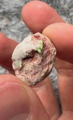 Stukje Austtalisch opaal, Ophalen