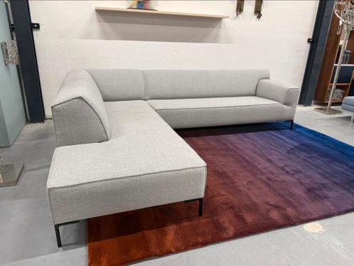 Nieuw Design on Stock Bloq Hoekbank Milton Bank 331x242, Huis en Inrichting, Banken | Bankstellen, Nieuw, Hoekbank, Vierpersoons of meer