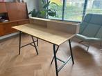 Leuk bureau met vakken en IKEA schragen, Huis en Inrichting, Tafels | Eettafels, Gebruikt, 100 tot 150 cm, Tot twee personen, Rechthoekig
