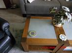 2 TAFELTJES EIKEN MET MELKGLAS, Ophalen, 50 tot 100 cm, 50 tot 100 cm, Zo goed als nieuw