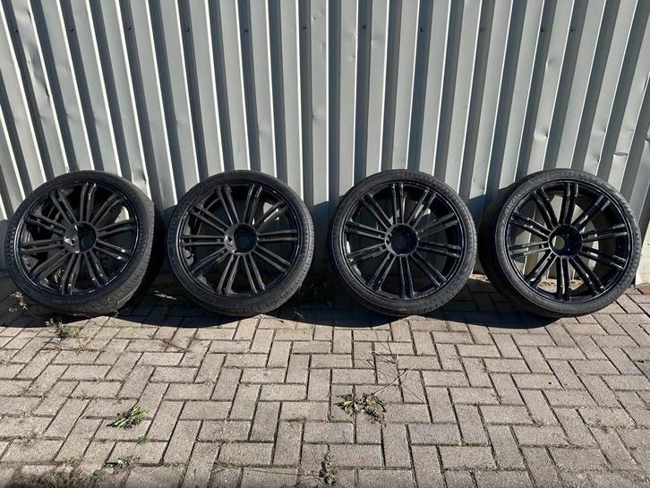 Dodge ram 1500 24 inch velgen / lichtmetaal velgen 5x139.7, Auto-onderdelen, Banden en Velgen, Velg(en), All Season, 20 inch, 275 mm