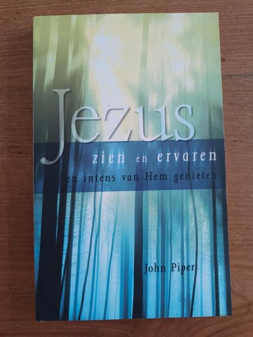 J. Piper - Jezus zien en ervaren, Boeken, Godsdienst en Theologie, Zo goed als nieuw, Ophalen of Verzenden