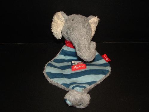 SIGIKID OLIFANT KNUFFELDOEK  BADSTOF GRIJS MET WITTE BADSTOF, Kinderen en Baby's, Speelgoed | Knuffels en Pluche, Nieuw, Olifant