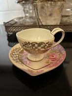 Schitterend melk kannetje met onder schoteltje ., Antiek en Kunst, Verzenden