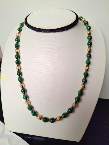 Mooie sierlijke handgemaakte jade ketting 46 cm+verlengstuk. beschikbaar voor biedingen